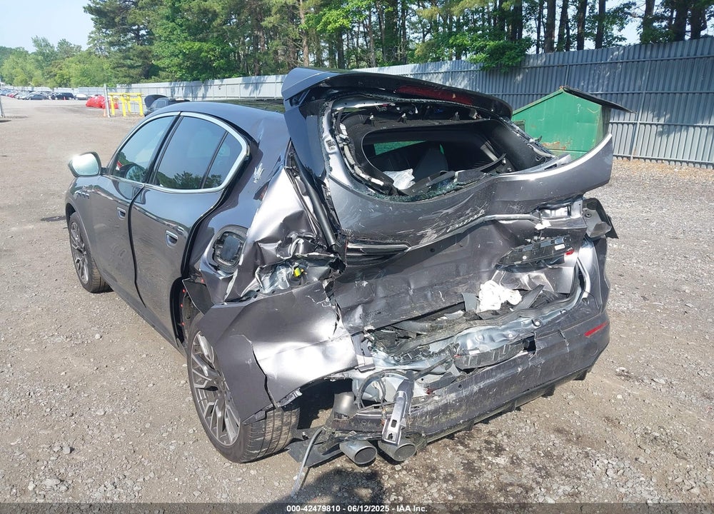 2023 MASERATI GRECALE VIN: ZN682AVA4P7415942