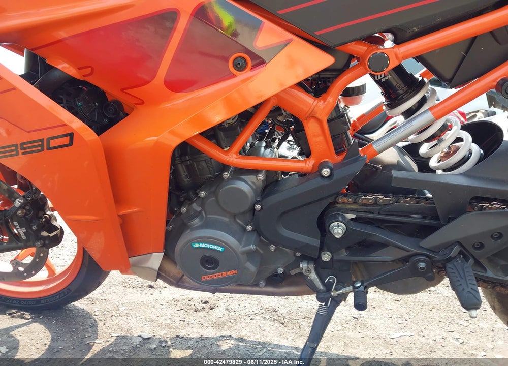 2024 KTM 390 RC VIN: MD2JYJ401RN209481