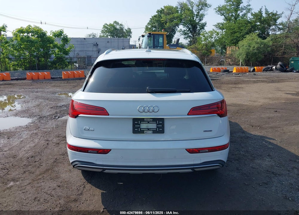 2021 AUDI Q5 VIN: WA1BAAFYXM2050028