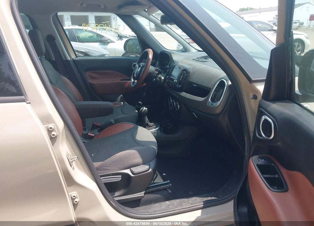 2014 FIAT 500L VIN: ZFBCFADH0EZ009188
