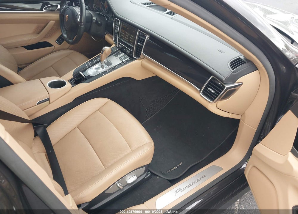 2015 PORSCHE PANAMERA VIN: WP0AA2A71FL002436