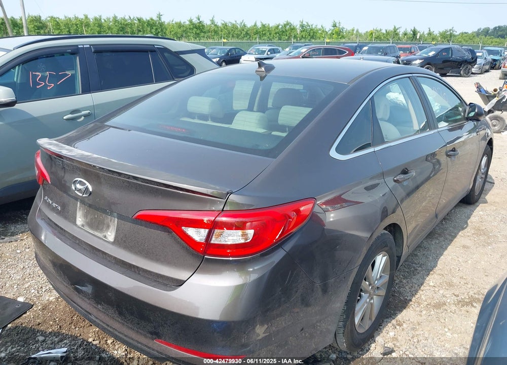 2017 HYUNDAI SONATA VIN: 5NPE24AF3HH571510