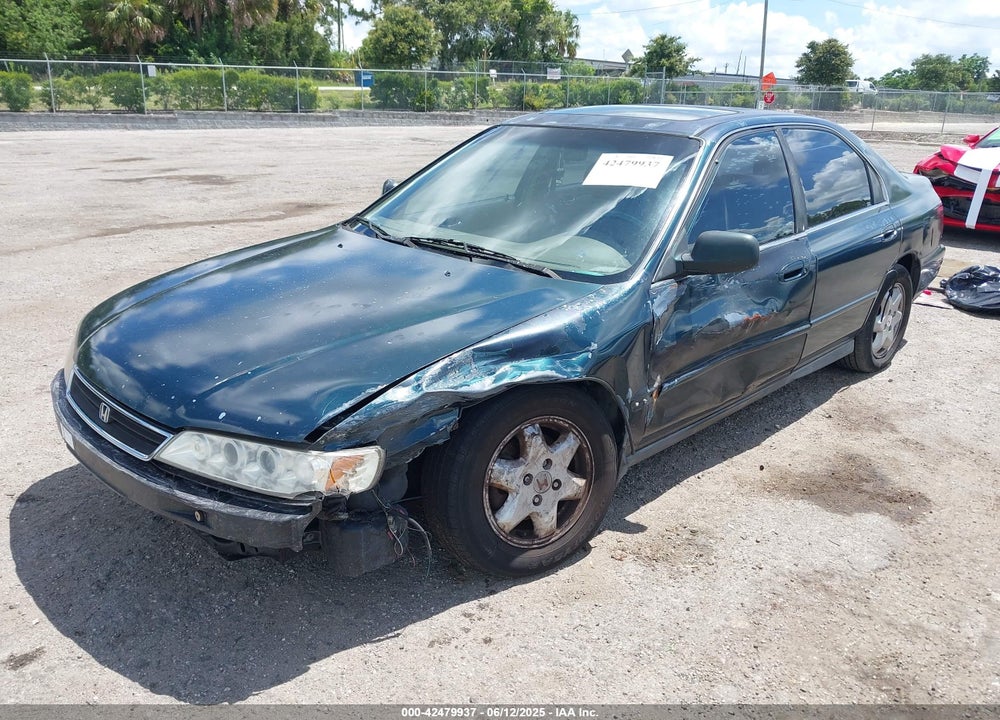 1997 HONDA ACCORD EX V6 VIN: 1HGCE6677VA006600