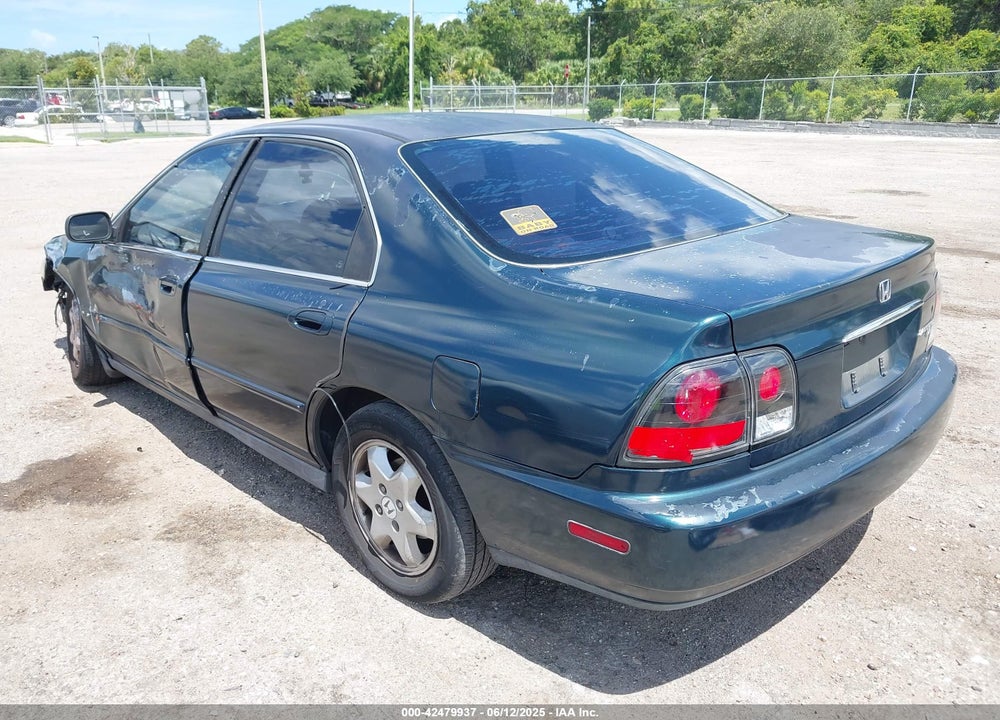 1997 HONDA ACCORD EX V6 VIN: 1HGCE6677VA006600