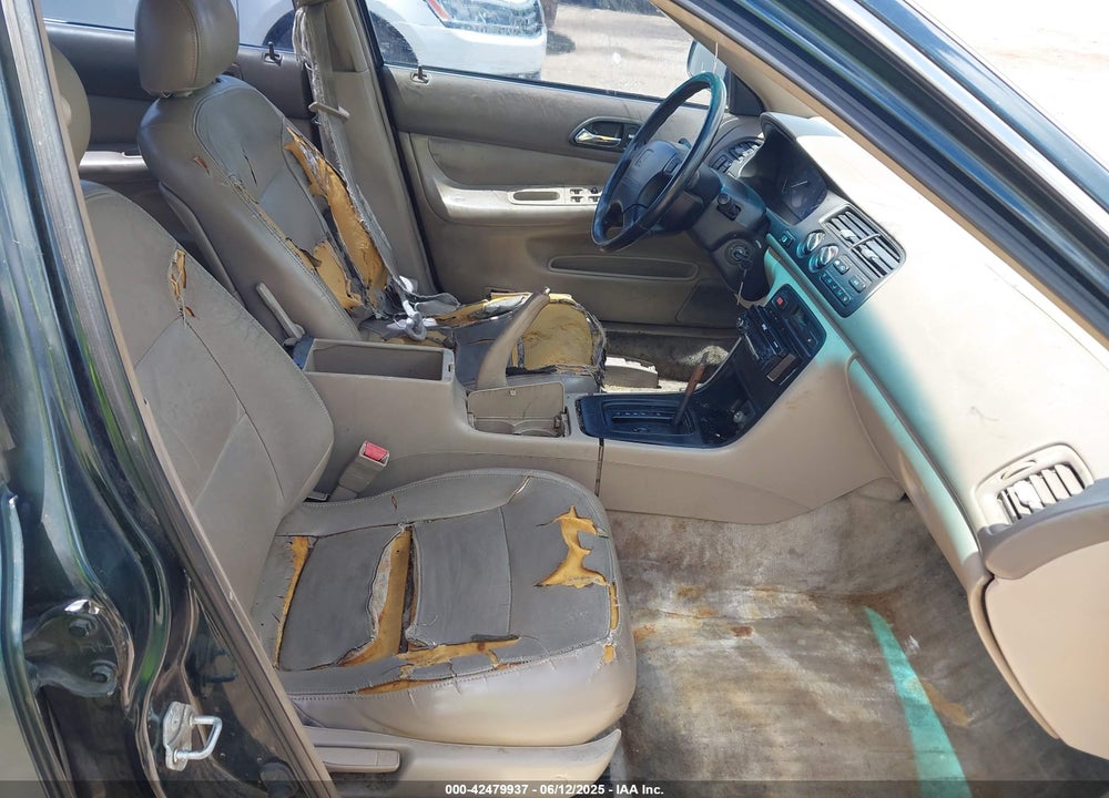 1997 HONDA ACCORD EX V6 VIN: 1HGCE6677VA006600