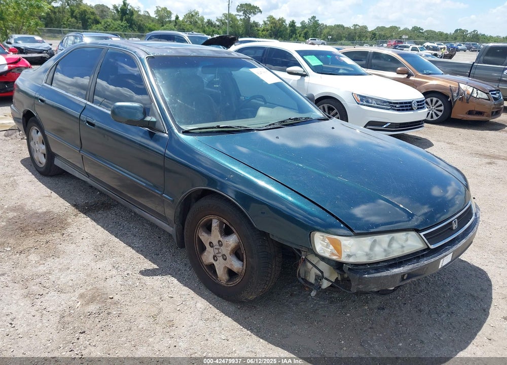 1997 HONDA ACCORD EX V6 VIN: 1HGCE6677VA006600