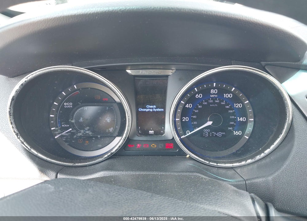 2012 HYUNDAI SONATA HYBRID VIN: KMHEC4A40CA058206
