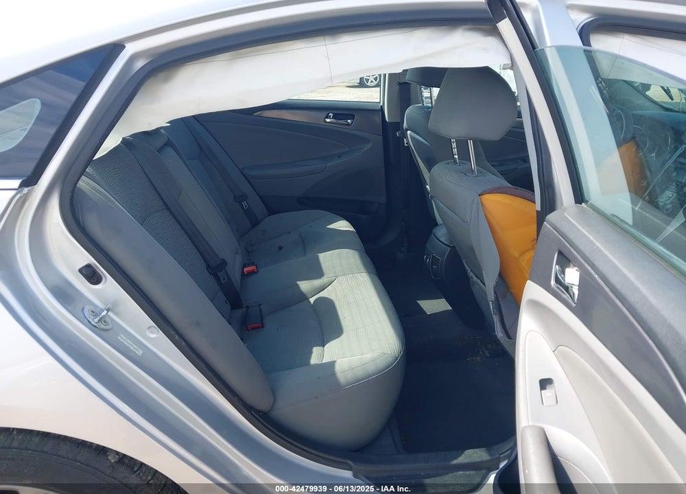 2012 HYUNDAI SONATA HYBRID VIN: KMHEC4A40CA058206