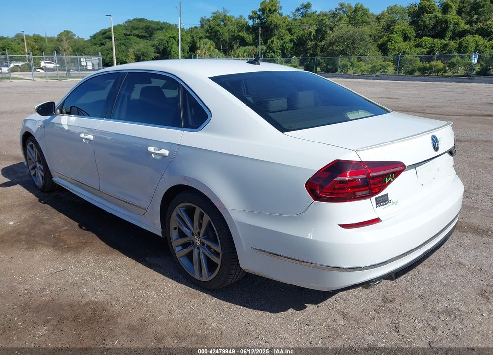 2017 VOLKSWAGEN PASSAT 1.8T R-LINE VIN: 1VWDT7A3XHC054164