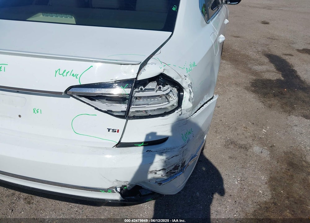 2017 VOLKSWAGEN PASSAT 1.8T R-LINE VIN: 1VWDT7A3XHC054164