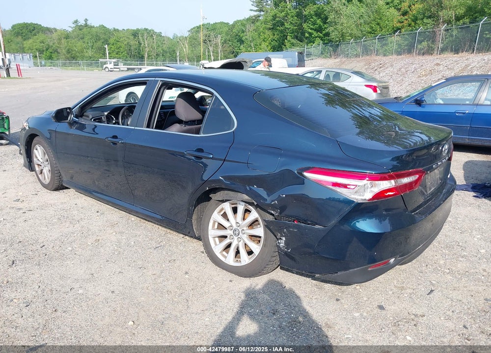 2018 TOYOTA CAMRY VIN: 4T1B11HK6JU534692