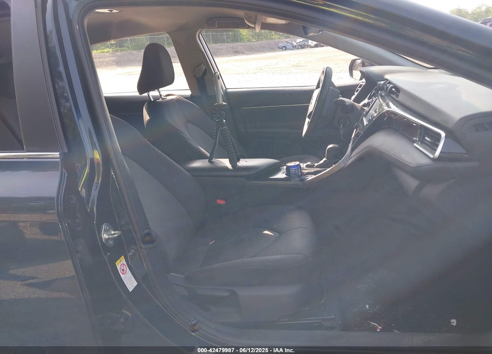 2018 TOYOTA CAMRY VIN: 4T1B11HK6JU534692