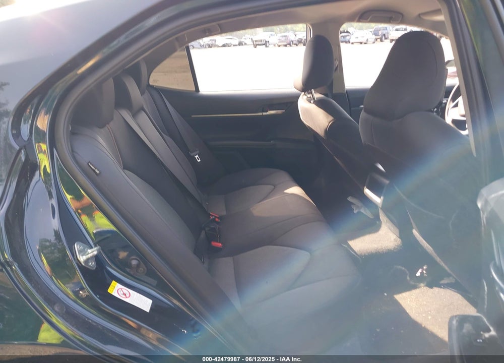 2018 TOYOTA CAMRY VIN: 4T1B11HK6JU534692