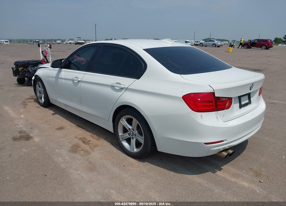 2014 BMW 3 SERIES VIN: WBA3B3G58ENR83415