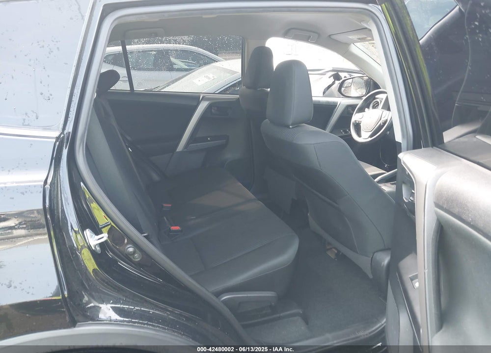 2018 TOYOTA RAV4 VIN: 2T3BFREV4JW713108