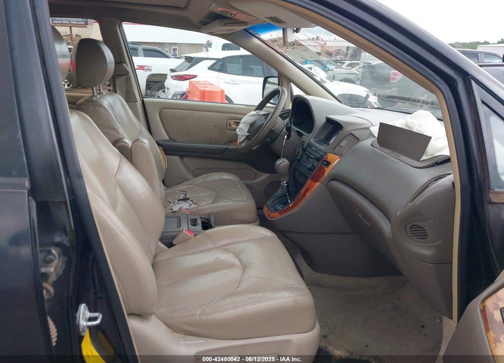 2000 LEXUS RX 300 VIN: JT6HF10UXY0159685