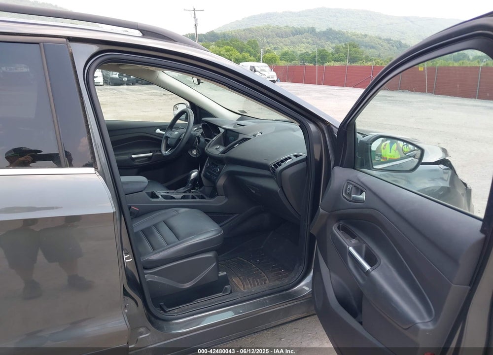 2018 FORD ESCAPE VIN: 1FMCU9HD8JUC30274