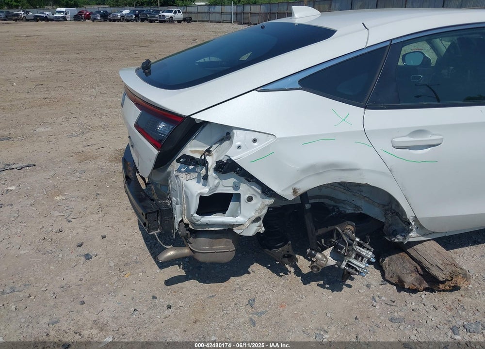 2024 HONDA CIVIC LX VIN: 19XFL2H57RE013538