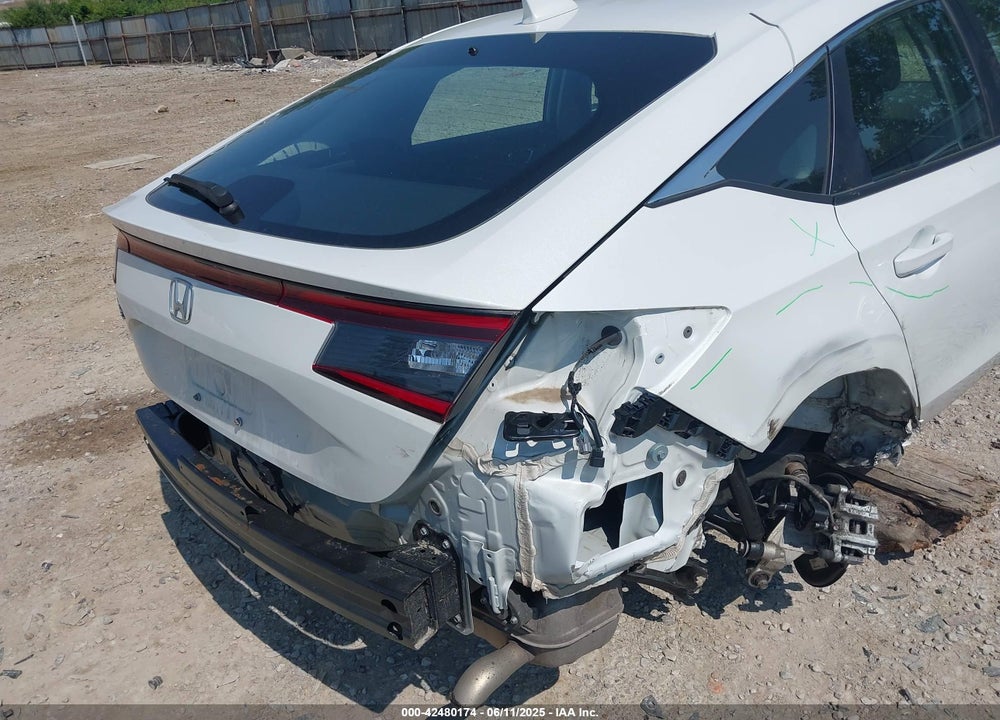 2024 HONDA CIVIC LX VIN: 19XFL2H57RE013538