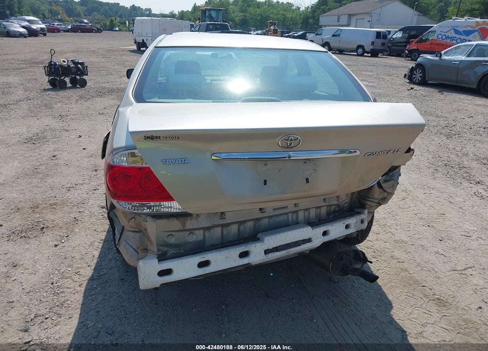 2005 TOYOTA CAMRY LE VIN: 4T1BE32K75U947672