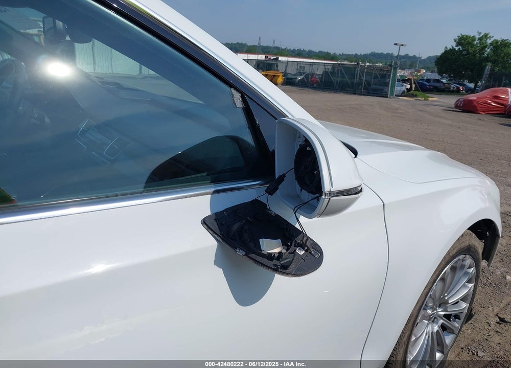 2015 AUDI A8 L VIN: WAU3GAFD4FN020897