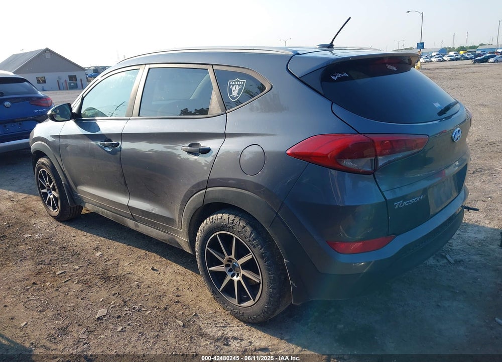2016 HYUNDAI TUCSON VIN: KM8J3CA4XGU207587