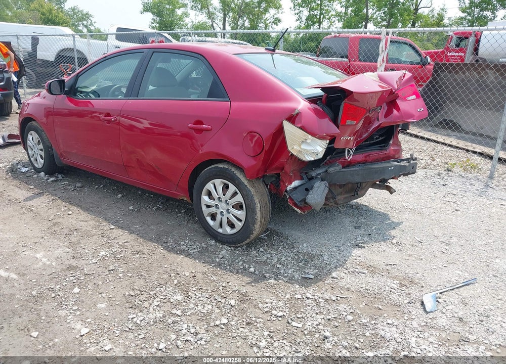 2013 KIA FORTE EX VIN: KNAFU4A2XD5715136