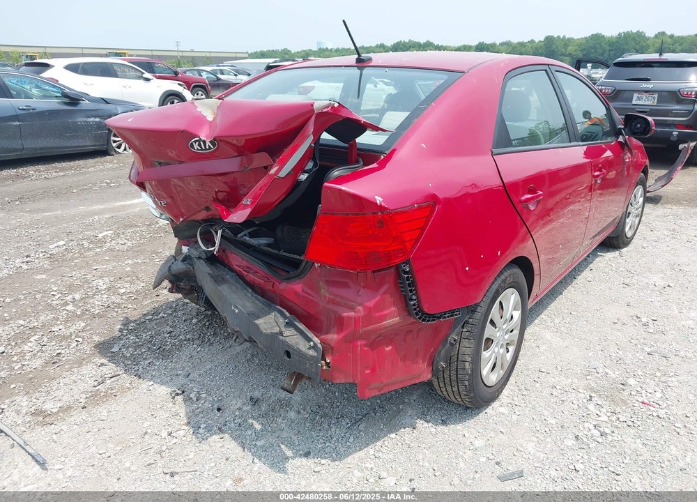 2013 KIA FORTE EX VIN: KNAFU4A2XD5715136