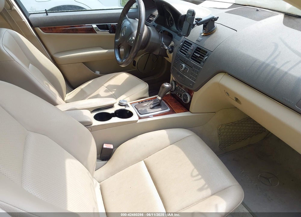 2010 MERCEDES-BENZ C 300 LUXURY 4MATIC/SPORT 4MATIC VIN: WDDGF8BB4AF452161