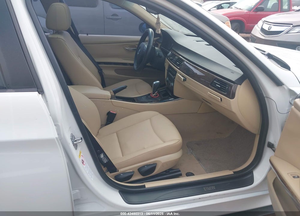 2007 BMW 328I VIN: WBAVA37517NL12716