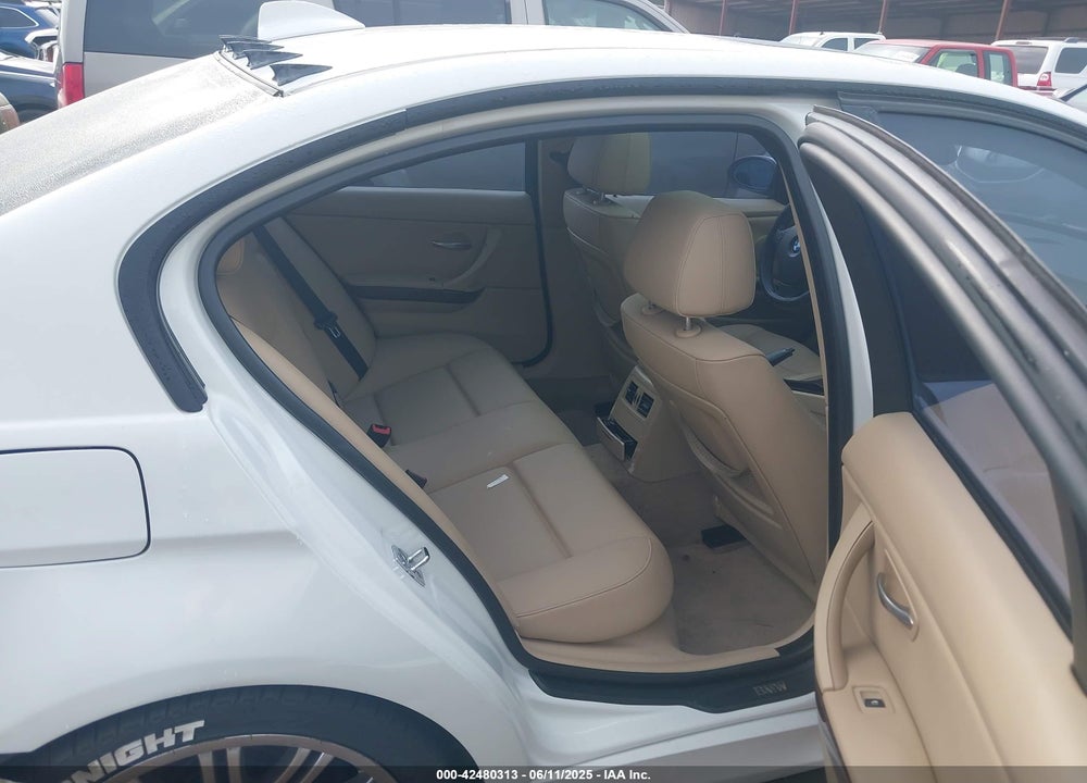 2007 BMW 328I VIN: WBAVA37517NL12716