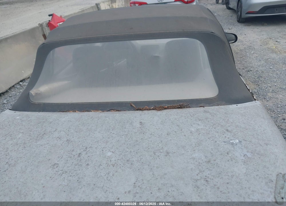 1993 GEO METRO VIN: JG1MR3363PK202587