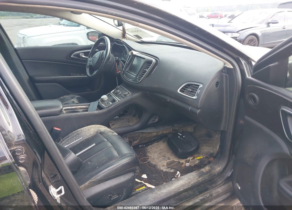 2016 CHRYSLER 200 VIN: 1C3CCCCB0GN189219