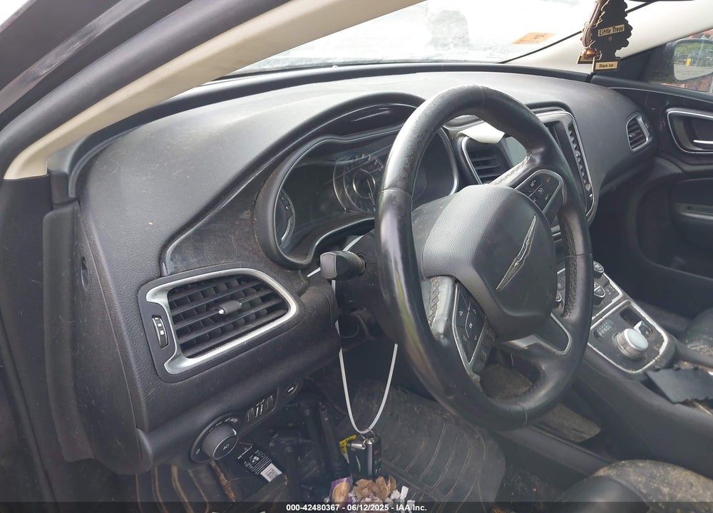 2016 CHRYSLER 200 VIN: 1C3CCCCB0GN189219