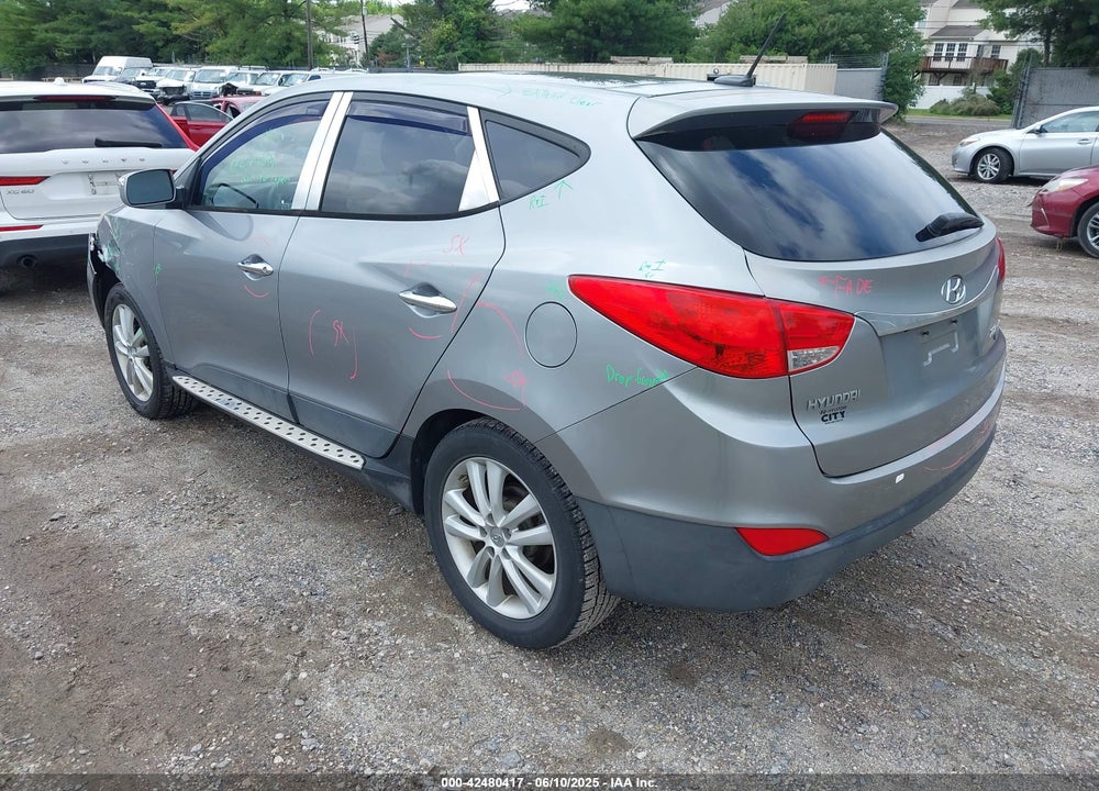 2010 HYUNDAI TUCSON VIN: KM8JU3AC1AU101900