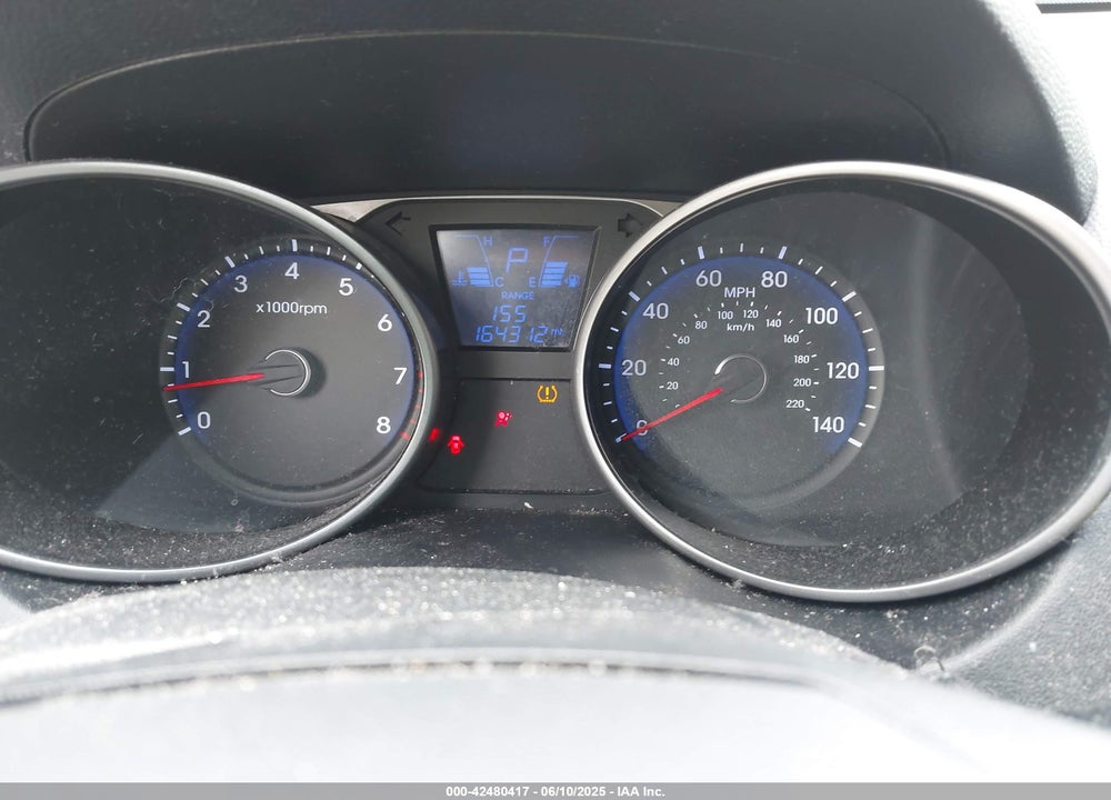 2010 HYUNDAI TUCSON VIN: KM8JU3AC1AU101900