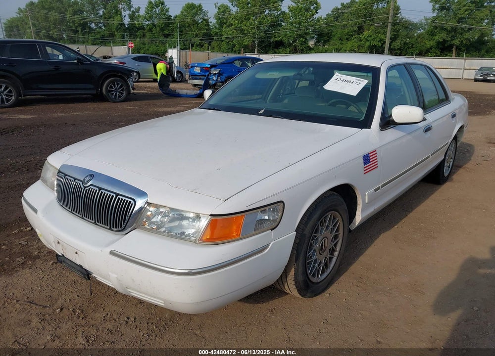 2002 MERCURY GRAND MARQUIS GS VIN: 2MEFM74W12X630926