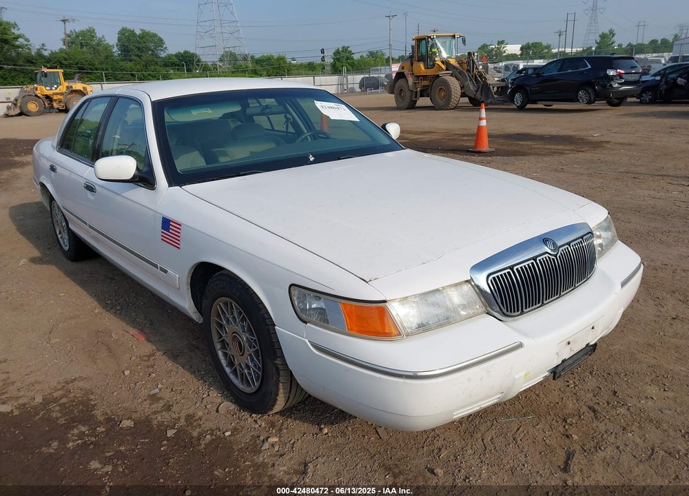 2002 MERCURY GRAND MARQUIS GS VIN: 2MEFM74W12X630926