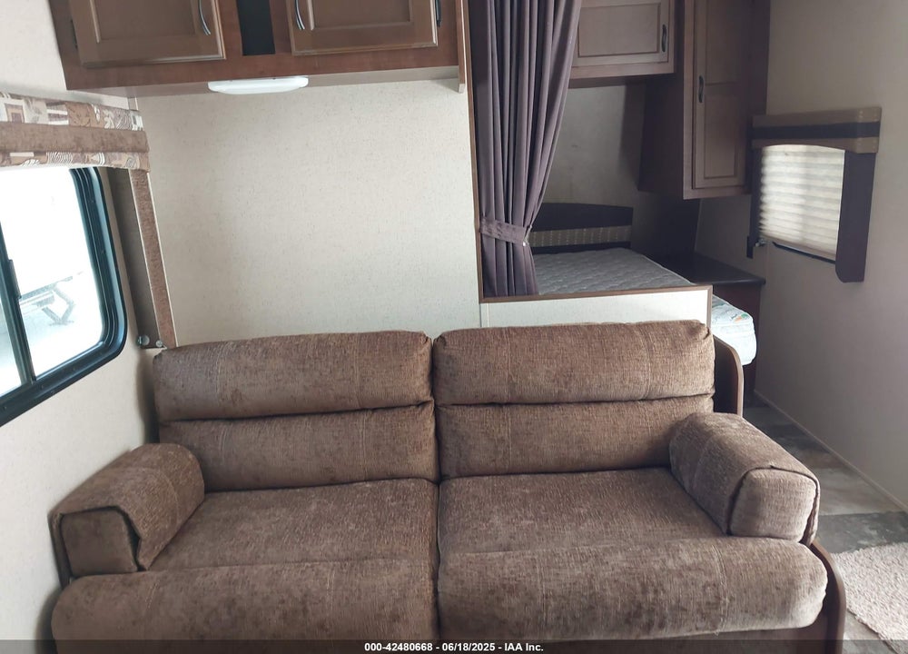 2015 JAYCO 24 FBS VIN: 1UJBJ0BM1F1TL0271