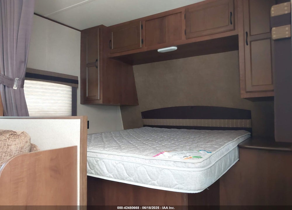 2015 JAYCO 24 FBS VIN: 1UJBJ0BM1F1TL0271