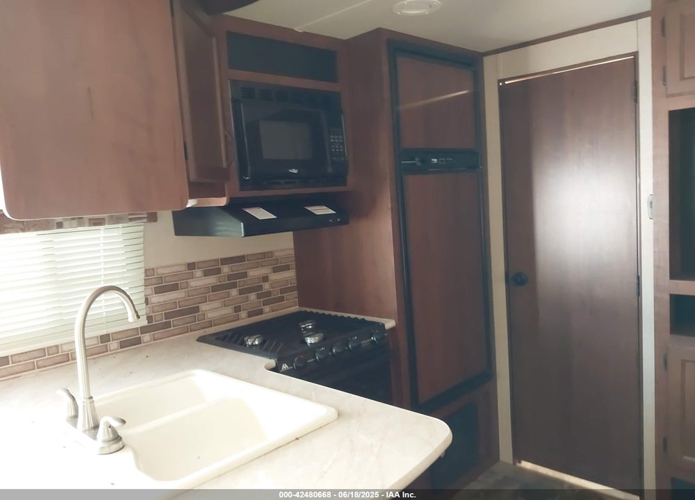 2015 JAYCO 24 FBS VIN: 1UJBJ0BM1F1TL0271