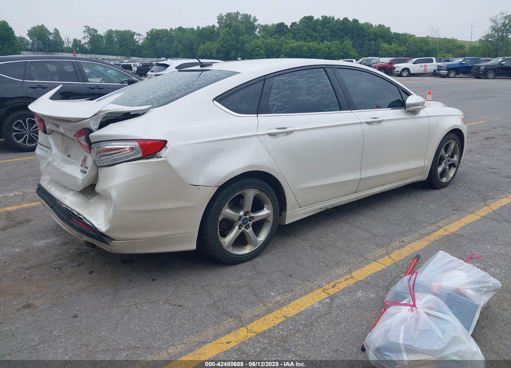 2013 FORD FUSION SE VIN: 3FA6P0HRXDR133661