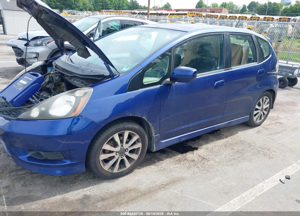 2012 HONDA FIT VIN: JHMGE8H56CC018941