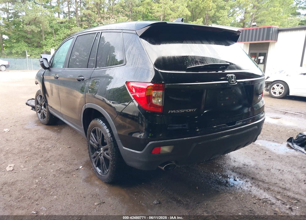 2021 HONDA PASSPORT VIN: 5FNYF8H23MB033037
