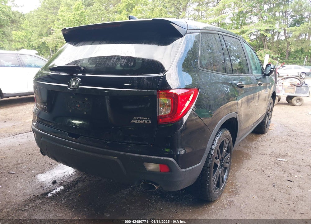 2021 HONDA PASSPORT VIN: 5FNYF8H23MB033037