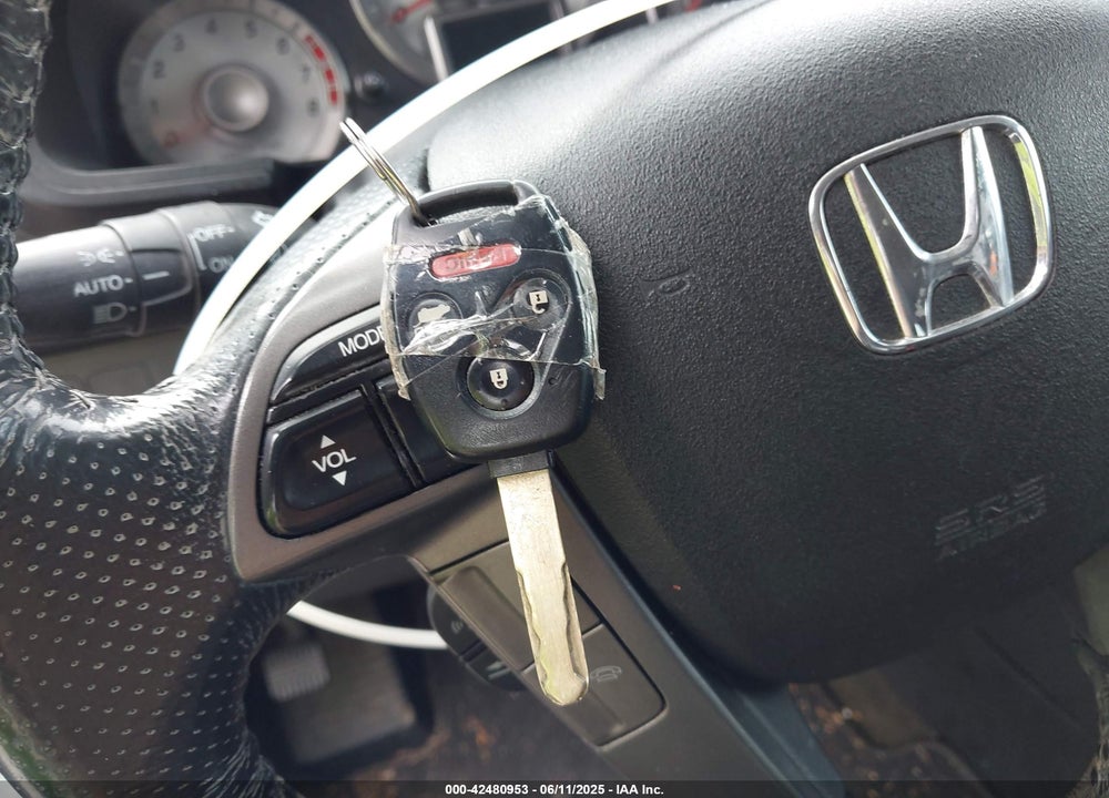 2015 HONDA PILOT VIN: 5FNYF3H96FB017515