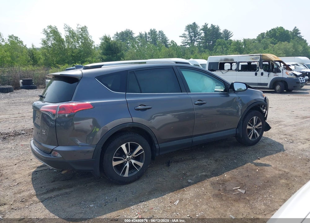 2018 TOYOTA RAV4 VIN: 2T3RFREV7JW809328