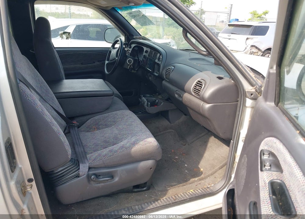 2001 DODGE RAM 1500 ST VIN: 3B7HF13Z61G729831