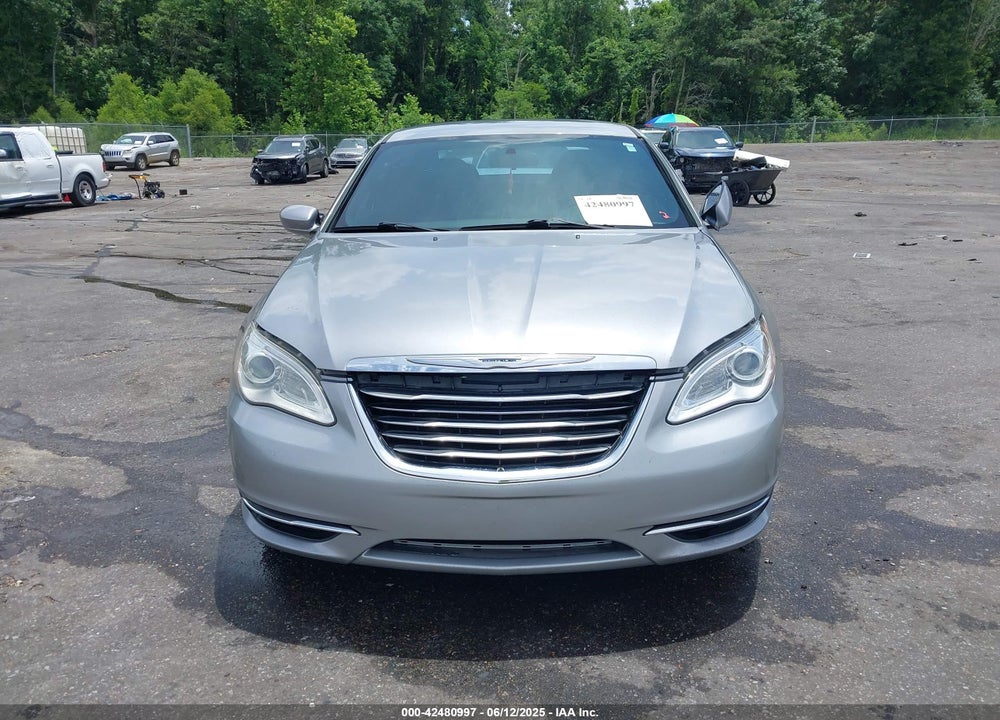 2013 CHRYSLER 200 LX VIN: 1C3CCBAB9DN635599