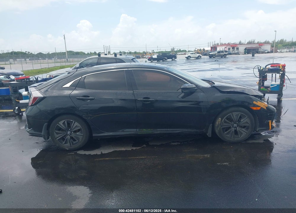 2019 HONDA CIVIC VIN: SHHFK7H69KU210668